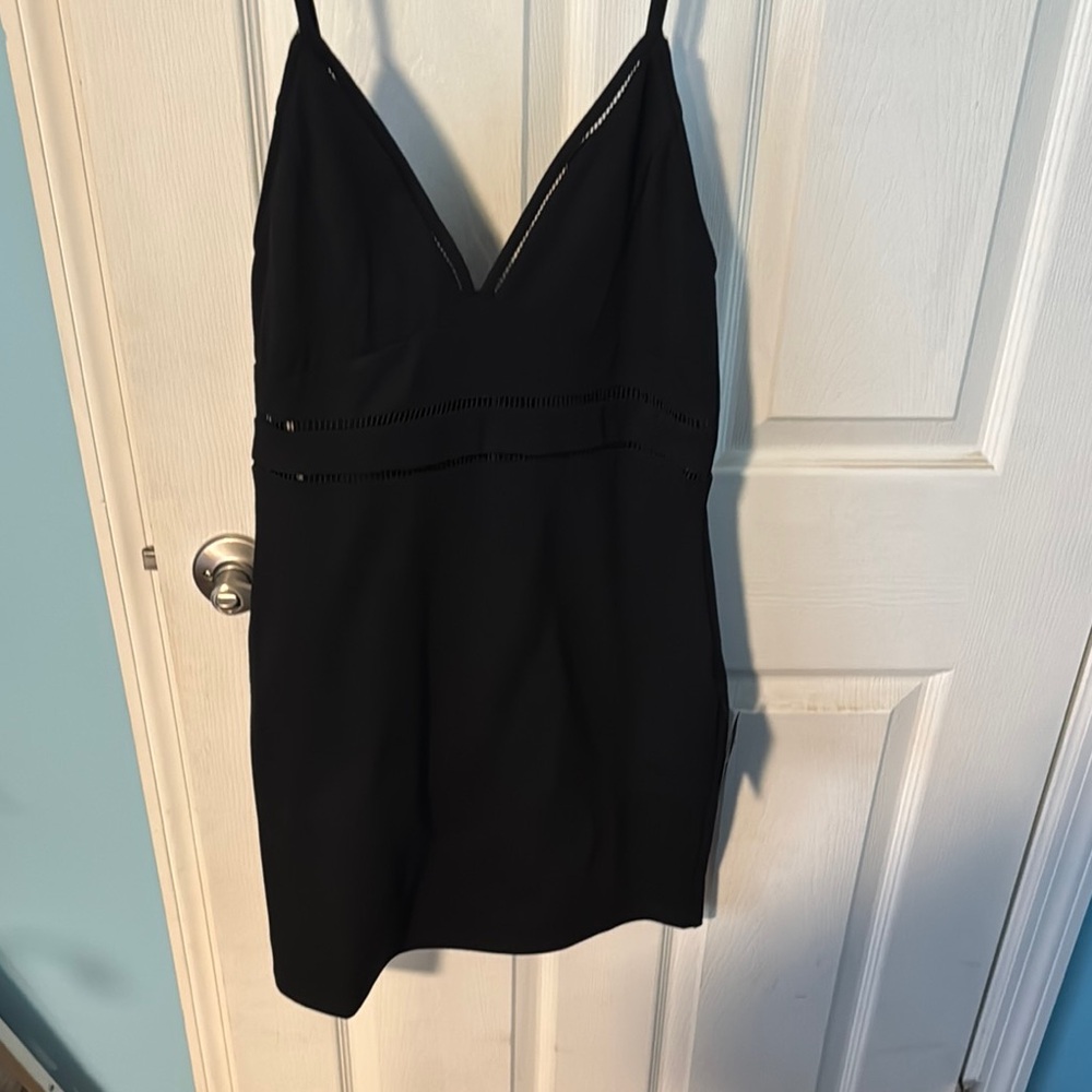 Elegant Black Sleeveless Dress